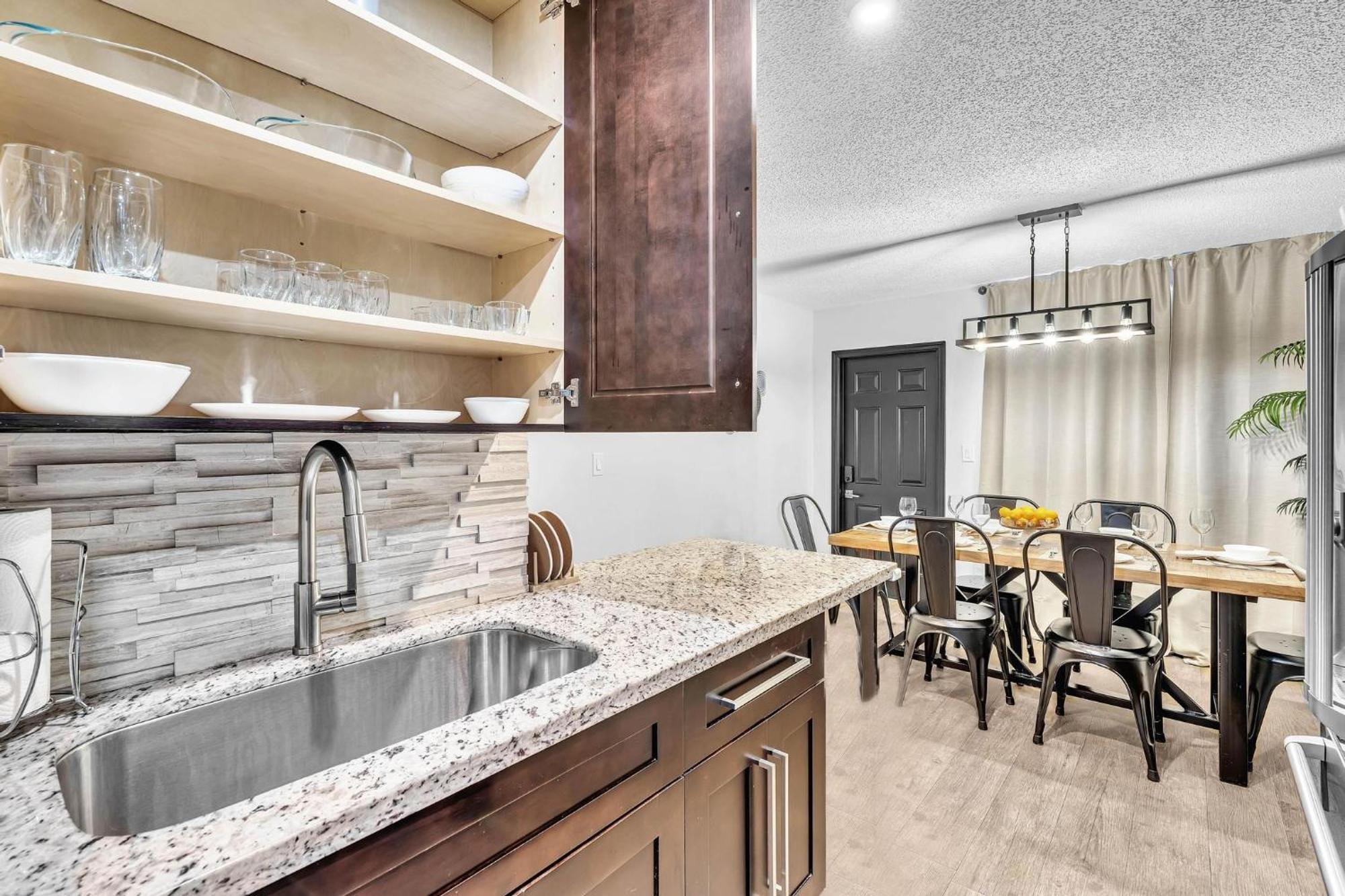 Estelo'S Place - Modern Townhouse With King Bed, Only 5 Min From The Airport! Miami Kültér fotó